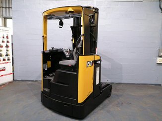 Schubmaststapler Caterpillar NR16N