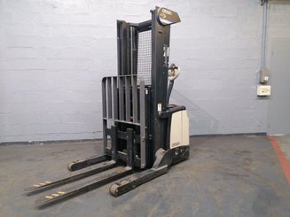 Mitgänger-Spreizenstapler Crown SHR5520-1.1