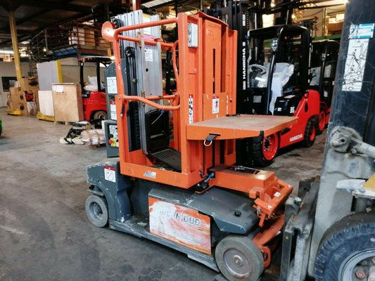 Senkrechtlift JLG TOUCAN DUO - 1