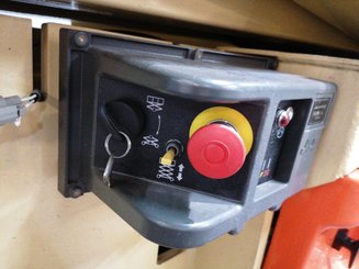 Scheren-arbeitsbühne JLG 2030ES