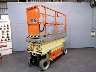 Scheren-arbeitsbühne JLG 2030ES