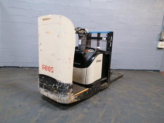 Gabelhochhubwagen mit klappbarer Plattform Crown DT3040