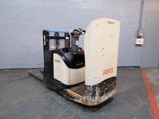 Gabelhochhubwagen mit klappbarer Plattform Crown DT3040