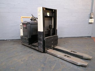 Niederhub-Kommissionierer Crown GPC3045 - 6