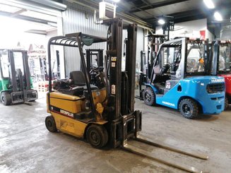 4-Rad Gabelstapler Caterpillar EP16K - 2