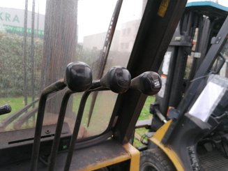 4-Rad Gabelstapler Caterpillar GP45K2