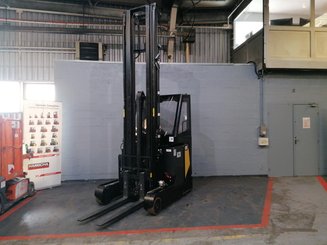 Schubmaststapler Caterpillar NR20N2H