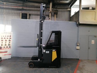 Schubmaststapler Caterpillar NR20N2H