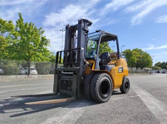 4-Rad Gabelstapler Caterpillar GP40N