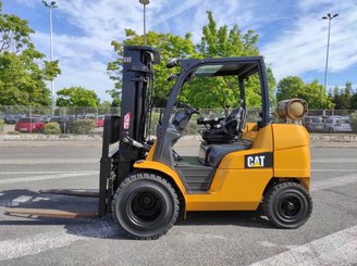 4-Rad Gabelstapler Caterpillar GP40N