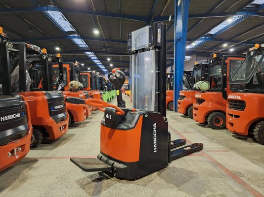 Gabelhochhubwagen mit klappbarer Plattform Hangcha CDD16-AZ3S - 1