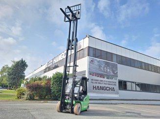 4-Rad Gabelstapler Hangcha XC30i