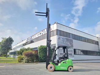 4-Rad Gabelstapler Hangcha XC30i