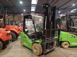 4-Rad Gabelstapler Hangcha XC30i