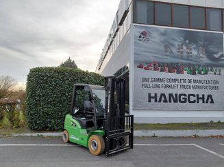 4-Rad Gabelstapler Hangcha XC30i