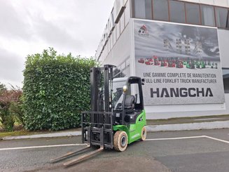 4-Rad Gabelstapler Hangcha XC18i