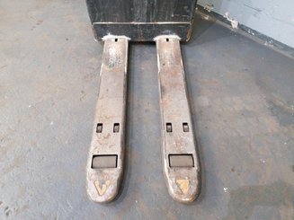 Niederhubwagen mit Deichsel Crown WP2315 - 7