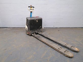Niederhubwagen mit Deichsel Crown WP3020 - 6