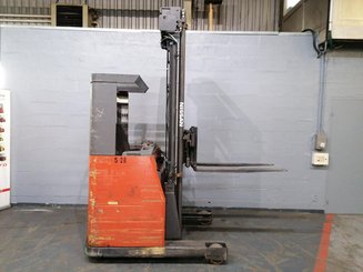Schubmaststapler Nissan UNS 160 - 1