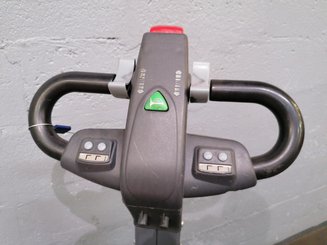Niederhubwagen mit Deichsel OMG 330K - 8
