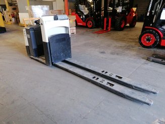 Niederhub-Kommissionierer Crown GPC3040 - 3