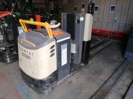 Niederhub-Kommissionierer Crown GPC3040 - 1