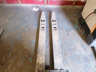 Niederhub-Kommissionierer Crown GPC3040 - 2