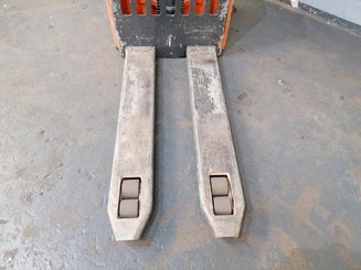 Niederhubwagen mit Deichsel OMG 316KN - 7