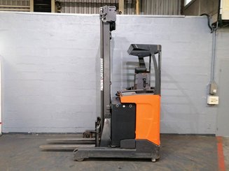 Schubmaststapler Nissan ULS140DTFVRE725 - 2