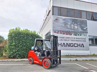 4-Rad Gabelstapler Hangcha XF35G