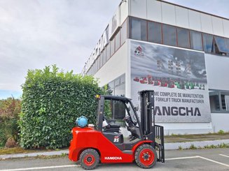 4-Rad Gabelstapler Hangcha XF35G