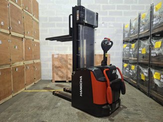 Gabelhochhubwagen mit klappbarer Plattform Hangcha CDD16-AZ3S