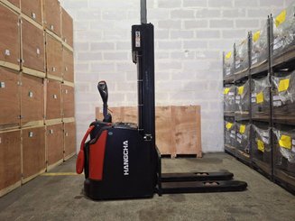 Gabelhochhubwagen mit klappbarer Plattform Hangcha CDD16-AZ3S