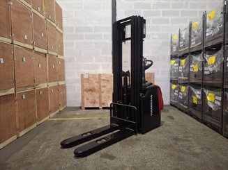 Gabelhochhubwagen mit klappbarer Plattform Hangcha CDD16-AZ3S