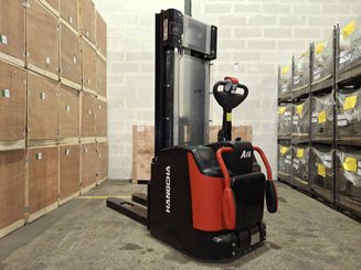 Gabelhochhubwagen mit klappbarer Plattform Hangcha CDD16-AZ3S