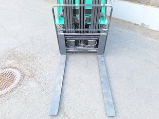 4-Rad Gabelstapler Mitsubishi FG15N