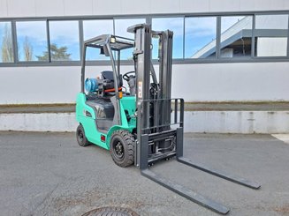 4-Rad Gabelstapler Mitsubishi FG15N
