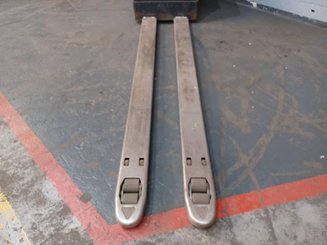 Niederhubwagen Fahrerstand Crown WT3040-20 - 7