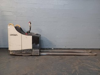 Niederhubwagen Fahrerstand Crown WT3040-20 - 5