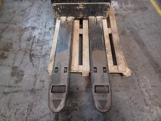 Niederhubwagen mit Deichsel Crown WP3015-1.6 - 4