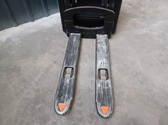 Hochhubwagen mit Deichsel Crown WF3000-1.0FT