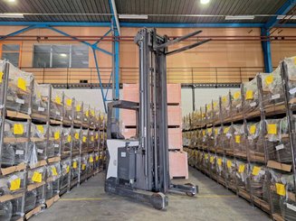 Schubmaststapler UniCarriers UHD-200-DTFVXF-955