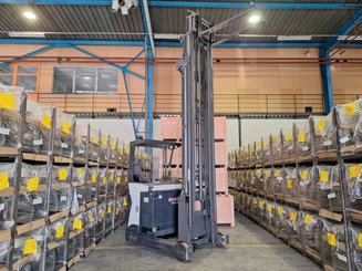 Schubmaststapler UniCarriers UHD-200-DTFVXF-955