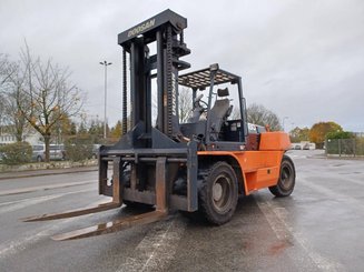 4-Rad Gabelstapler Doosan D1808-S