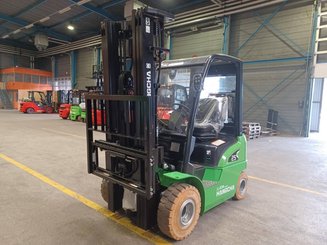 4-Rad Gabelstapler Hangcha XC25i