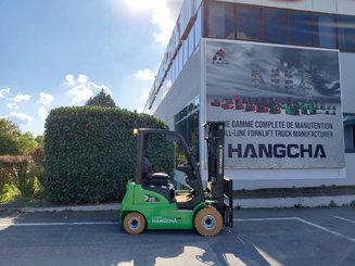 4-Rad Gabelstapler Hangcha XC25i