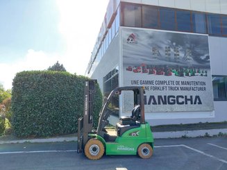 4-Rad Gabelstapler Hangcha XC25i