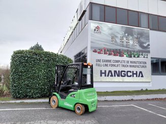 4-Rad Gabelstapler Hangcha XC25i
