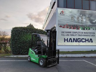 4-Rad Gabelstapler Hangcha XC25i