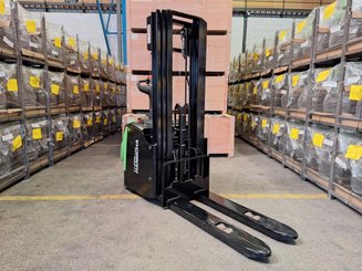 Gabelhochhubwagen mit klappbarer Plattform Hangcha CDD16-AC2S-LI